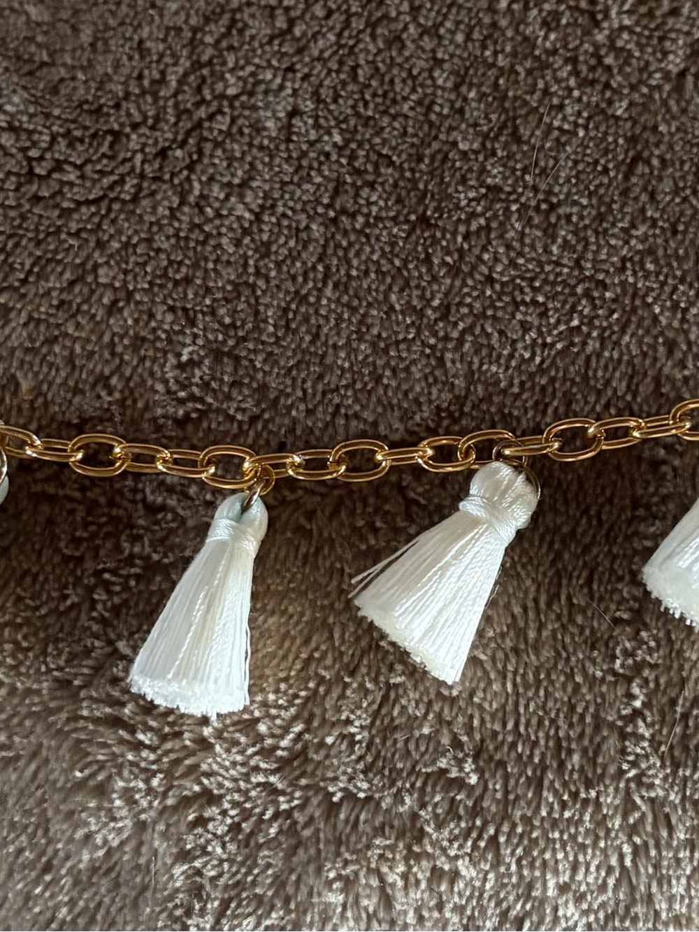 Bag charm chain 10 in long with tassels